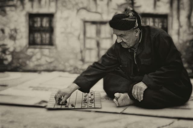 Gândirea magică și superstițiile – parte din experiență sau risc?