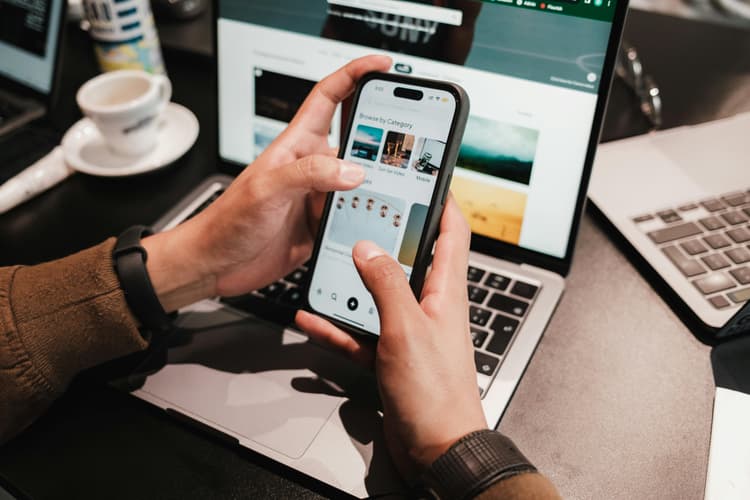 Cazino mobil vs. desktop: ofertele diferă?