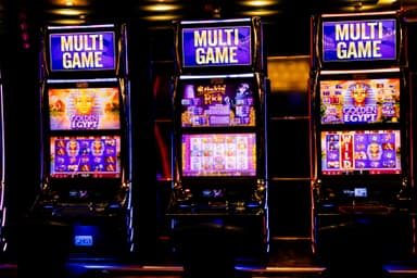 Slotul 'Delta Mystery' – temă românească și jackpot progresiv