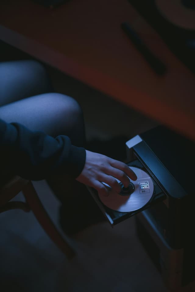 Sloturi cu povești audio – efect asupra jucătorilor