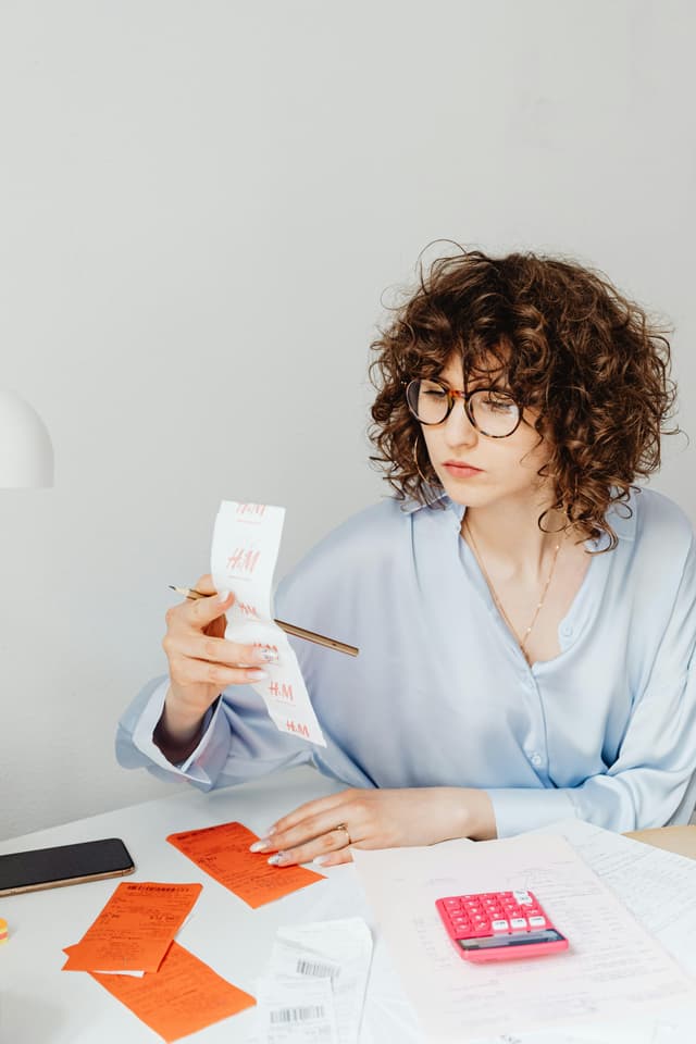 Miza ideală în raport cu bugetul tău – calcul detaliat