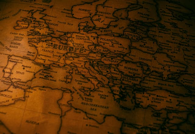 România comparată cu Cehia și Ungaria – reglementări în context regional